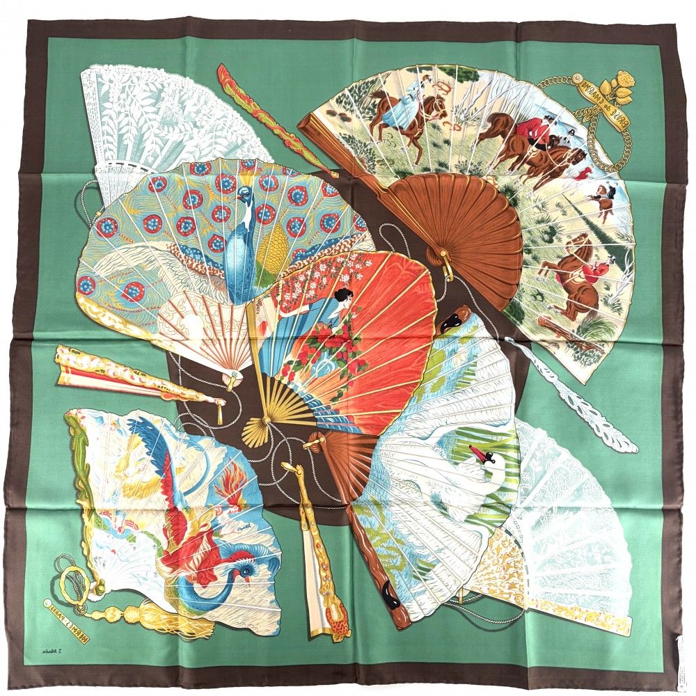 Hermes Scarf Carre 90 Brise de Charme Enchanting Breeze Carres Silk Green — view 2