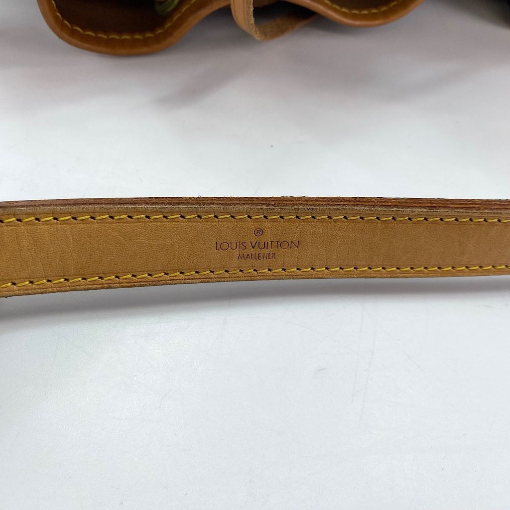 Louis Vuitton Shoulder Bag Petite — view 9