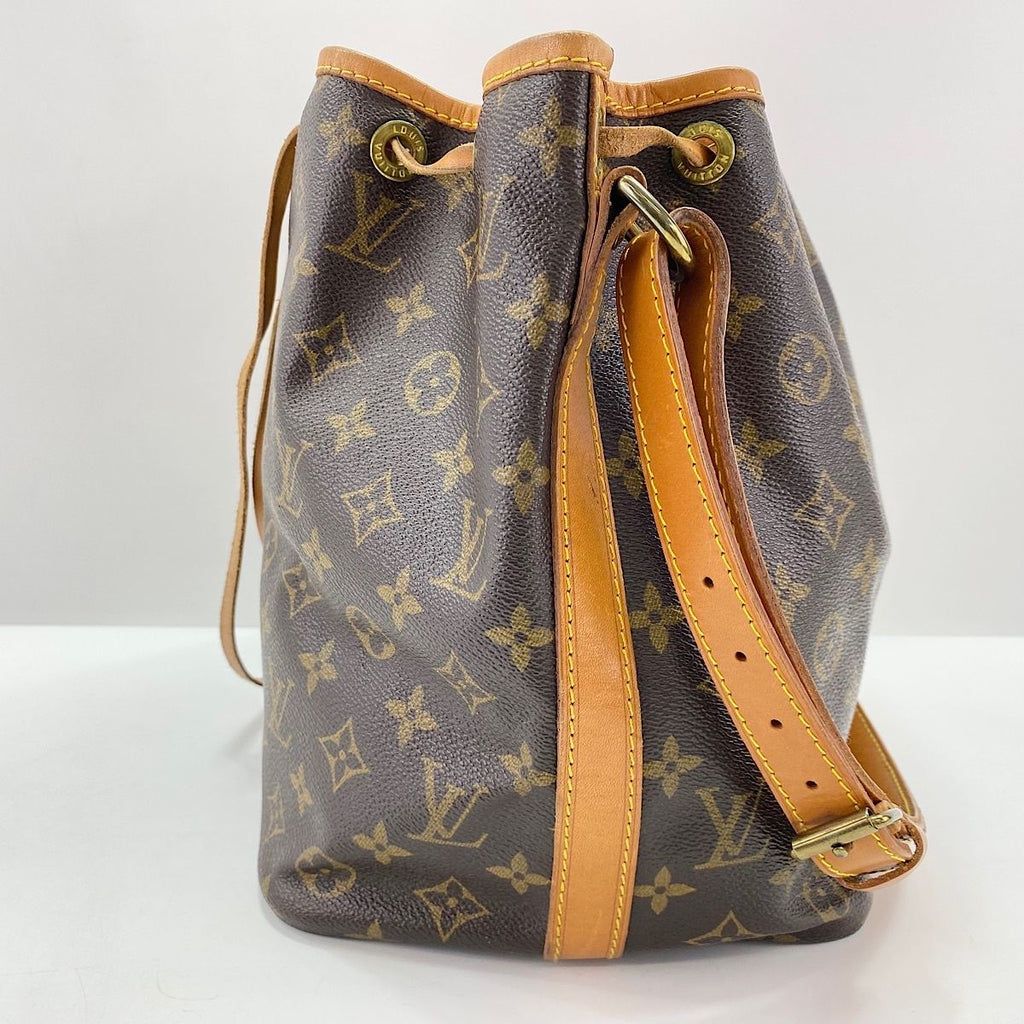 Louis Vuitton Shoulder Bag Petite — view 4
