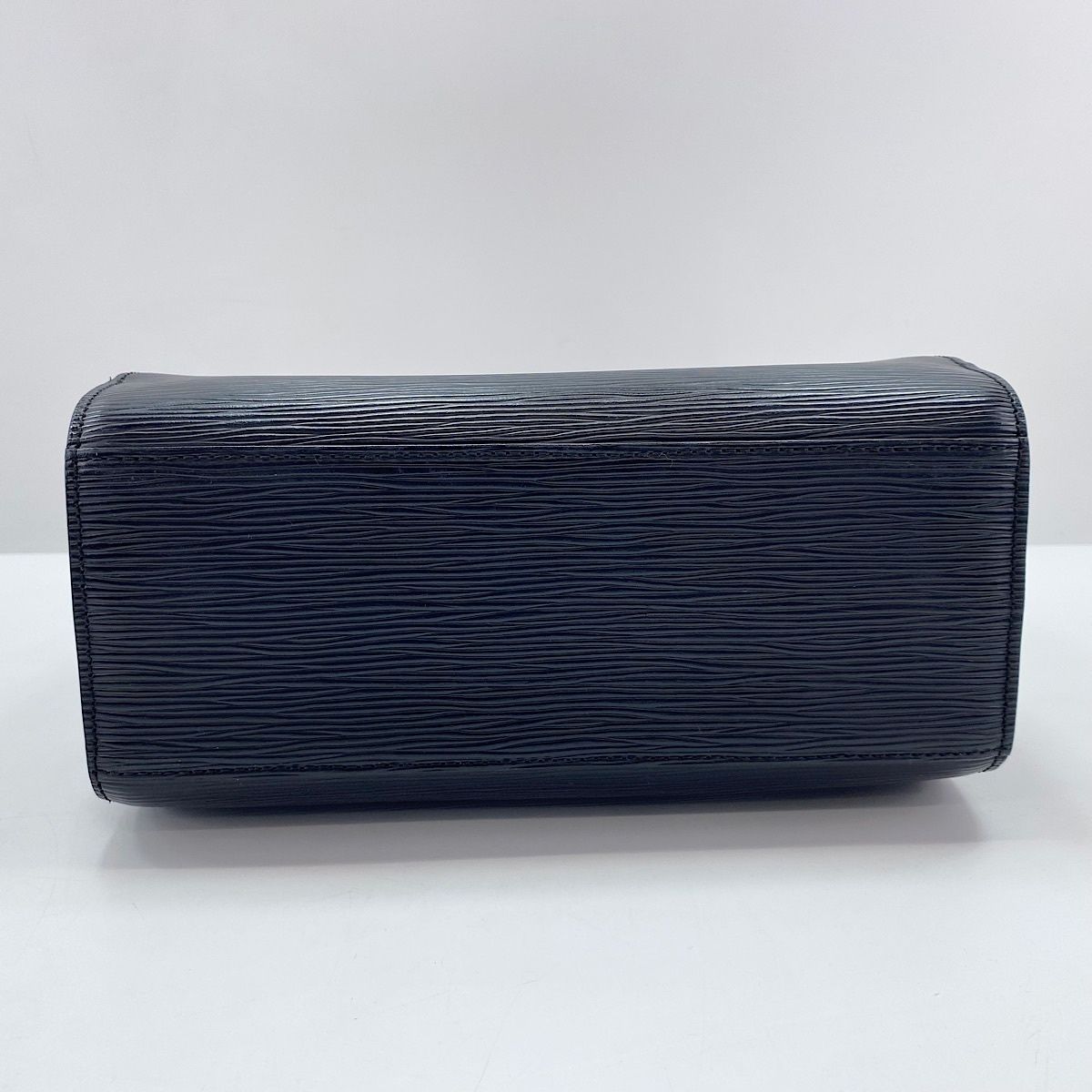 Louis Vuitton Handbag Pont Neuf — view 6