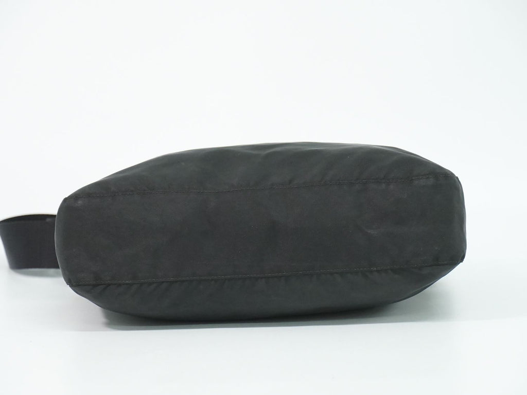 Prada Nylon Shoulder Bag Pochette Black — view 3