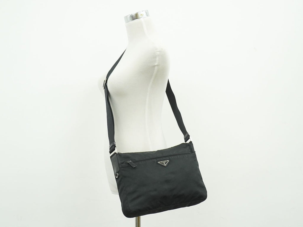 Prada Nylon Shoulder Bag Pochette Black — view 6