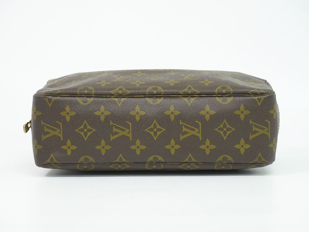 Louis Vuitton LV Trousse Toilet 28 Monogram Pouch Clutch Brown — view 3
