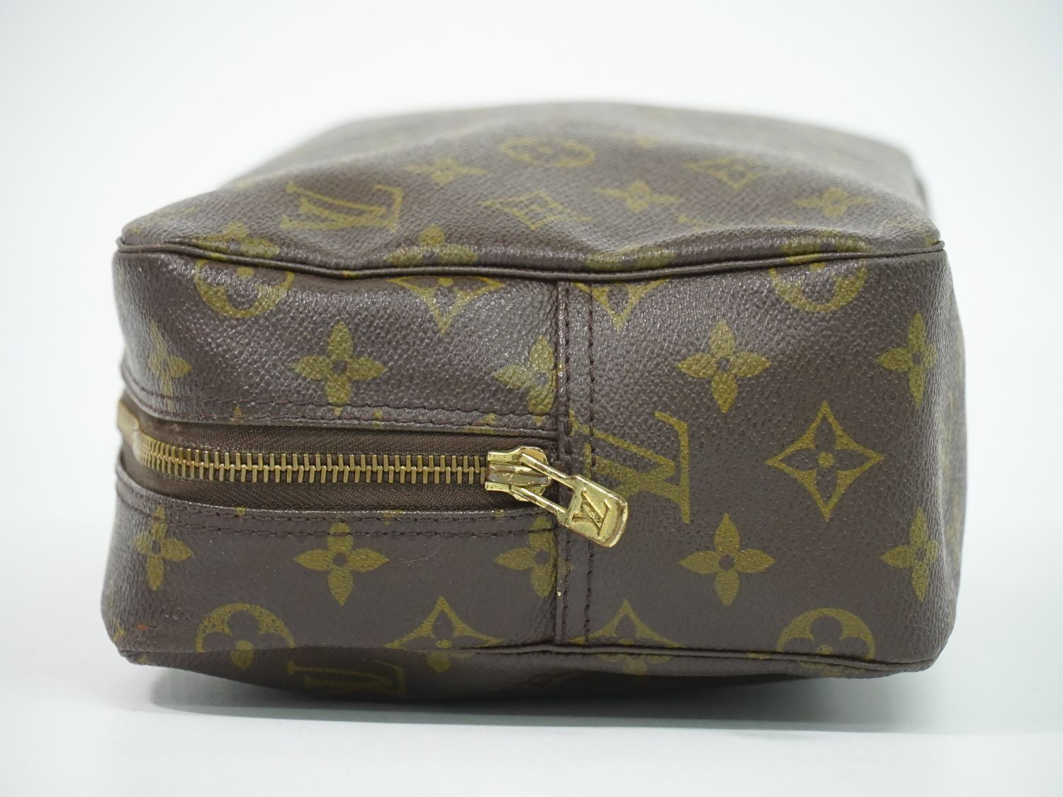 Louis Vuitton LV Trousse Toilet 28 Monogram Pouch Clutch Brown — view 6