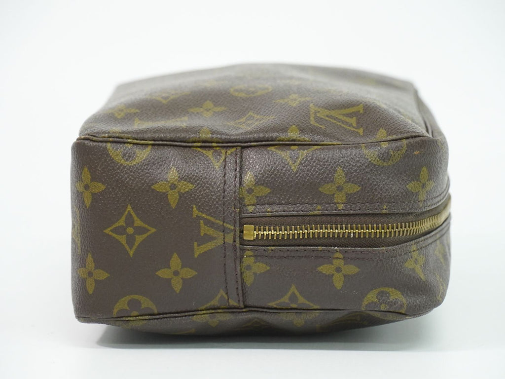 Louis Vuitton LV Trousse Toilet 28 Monogram Pouch Clutch Brown — view 4