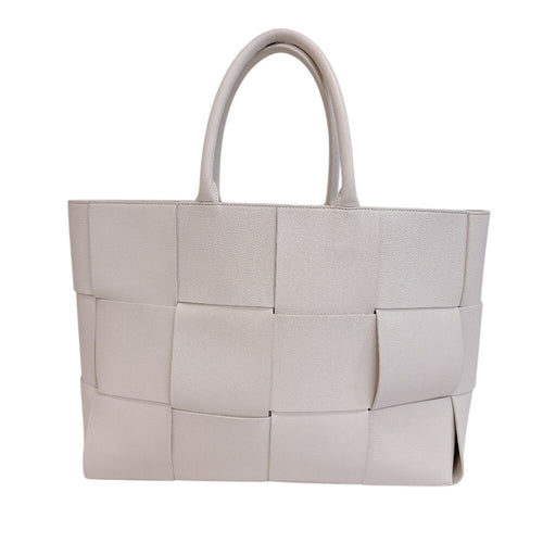 Bottega Veneta Shoulder Bag the Arco Maxi Intrecciato — view 2