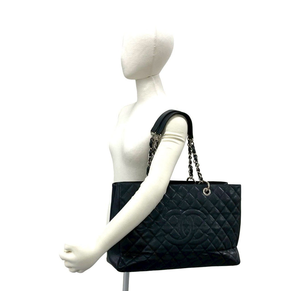 Chanel And Quilted CC Logo Caviar Leather Chain Tote Black — view 2