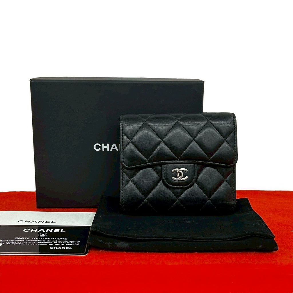 Chanel Box Card with Quilted CC Logo Lambskin Trifold Wallet Black