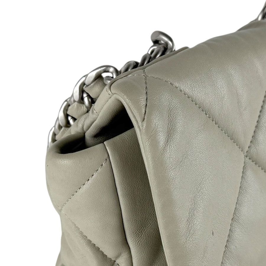 Chanel Shoulder Bag Gray — view 6