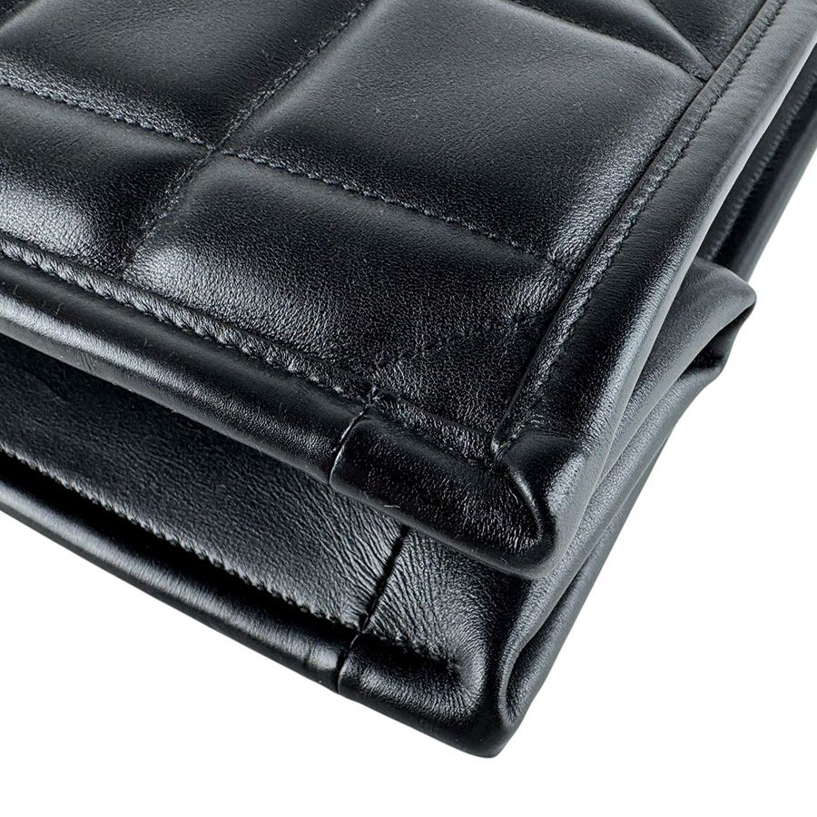 Dior Handbag Essential Large Tote — view 8