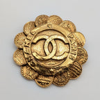 Chanel Brooch CC Logo Flower Gold Vintage 28 — view 2