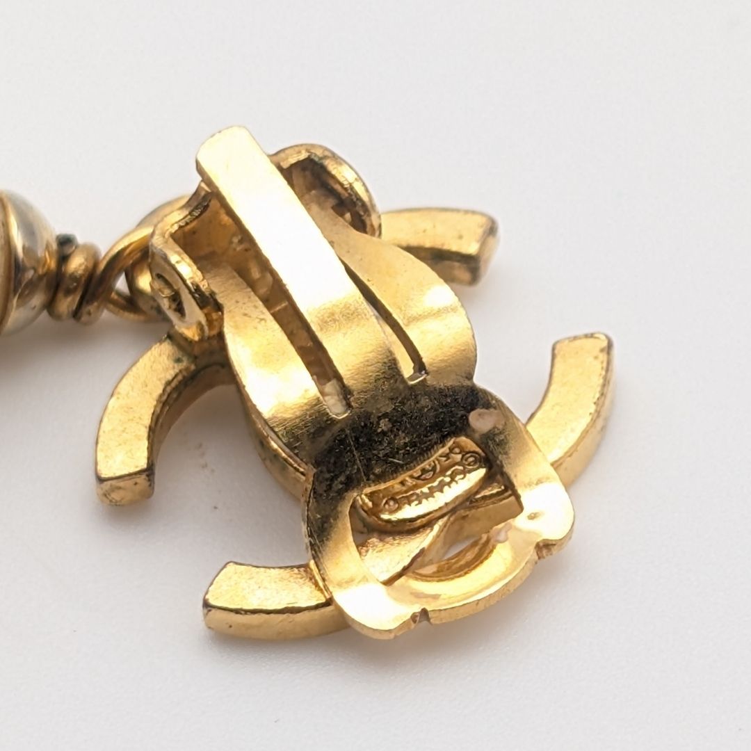 Chanel Earrings CC Logo Gold Faux Pearl Drop Swing Vintage Single — view 6