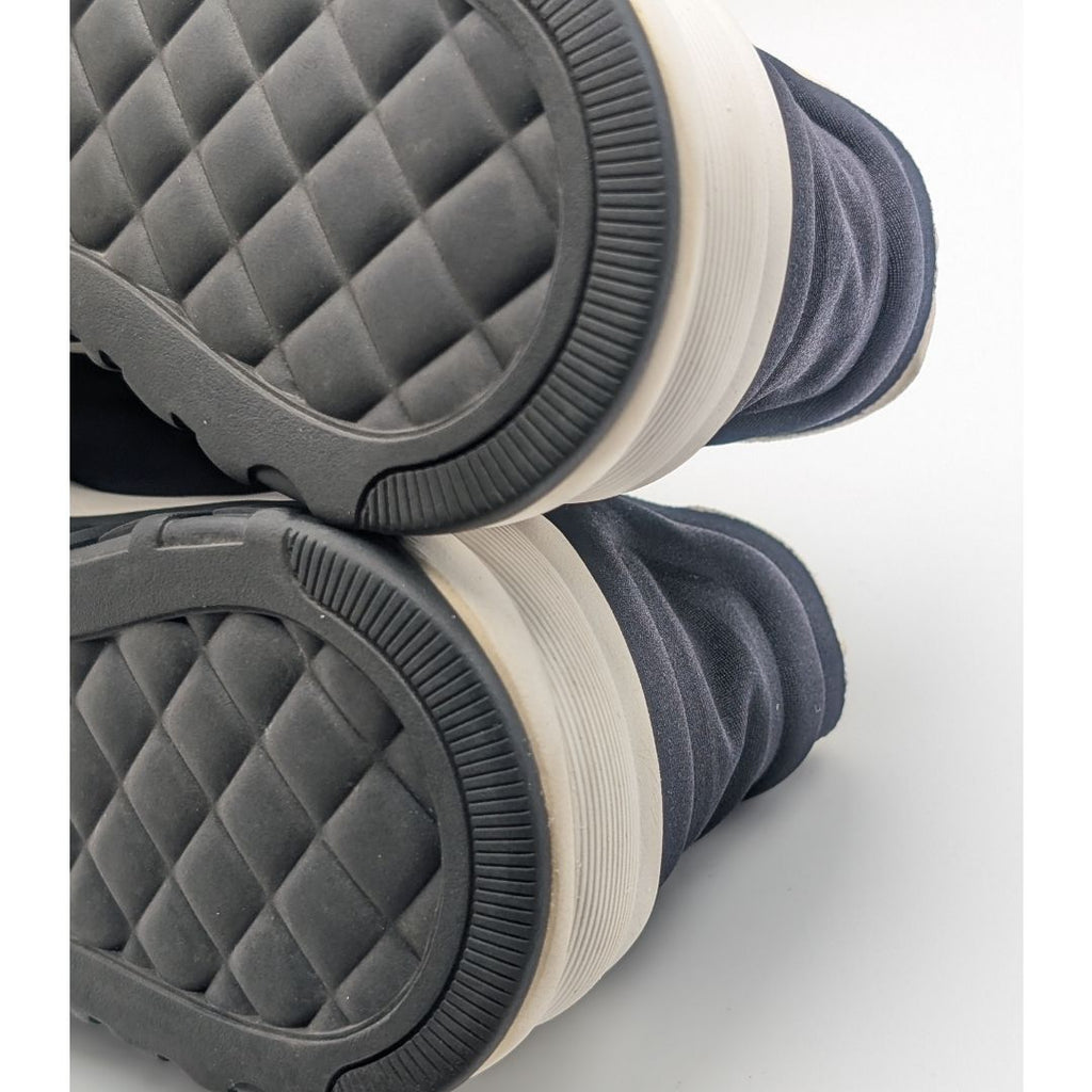 Chanel Sneakers CC Logo Black White Fabric Shoes — view 8