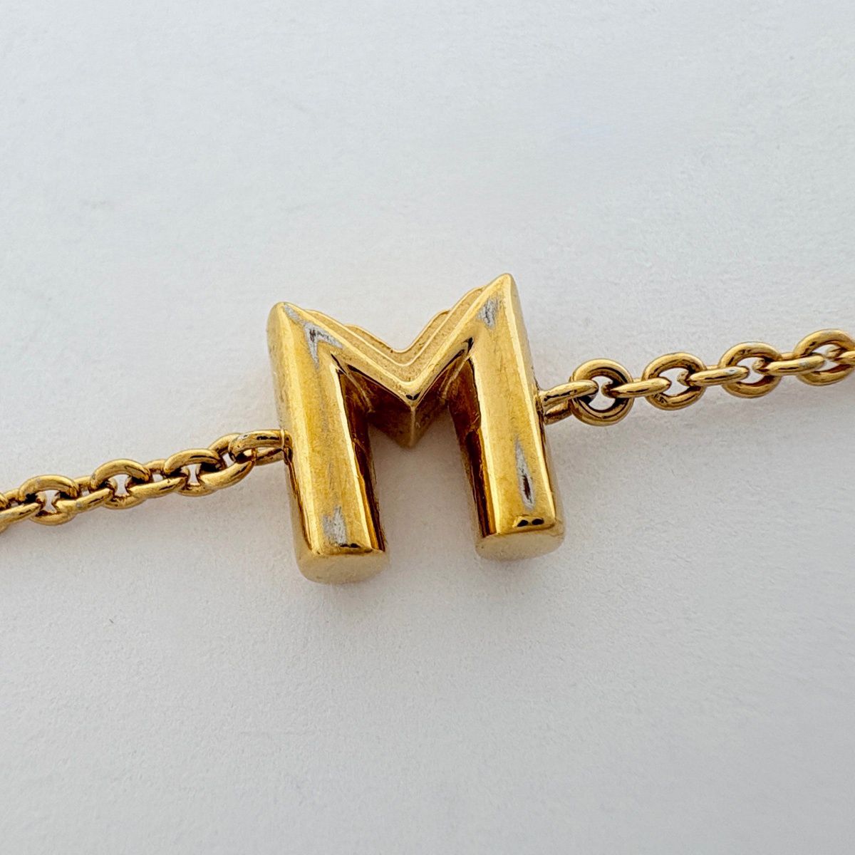 Louis Vuitton Bracelet LV&me M Gold Plated — view 2