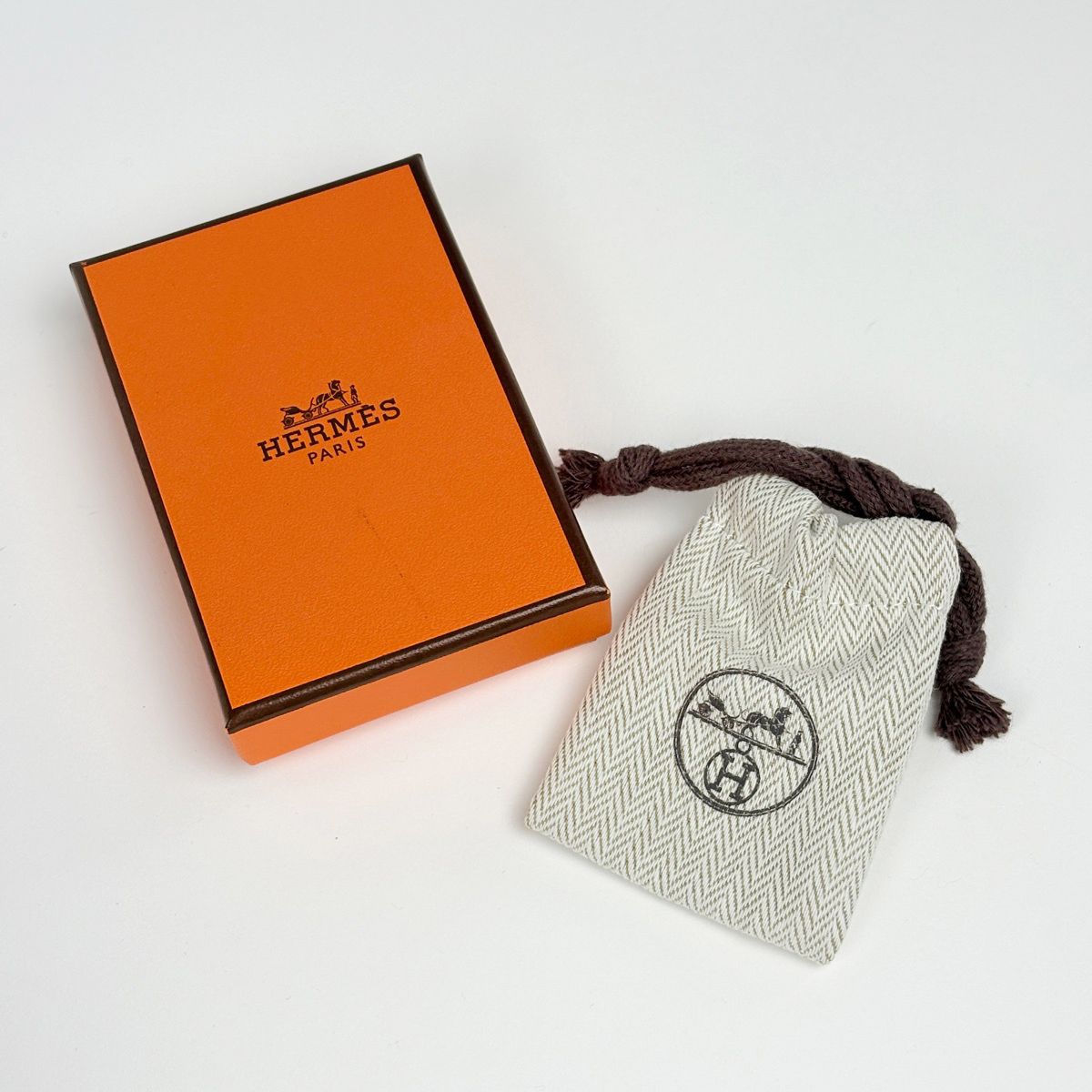 Hermes Fribustier Brooch Metal Veau Swift Silver Black — view 6
