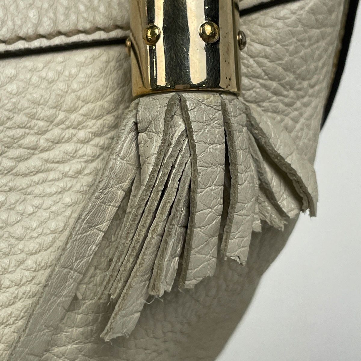 Gucci Soho Shoulder Bag Interlocking Leather Ivory — view 6