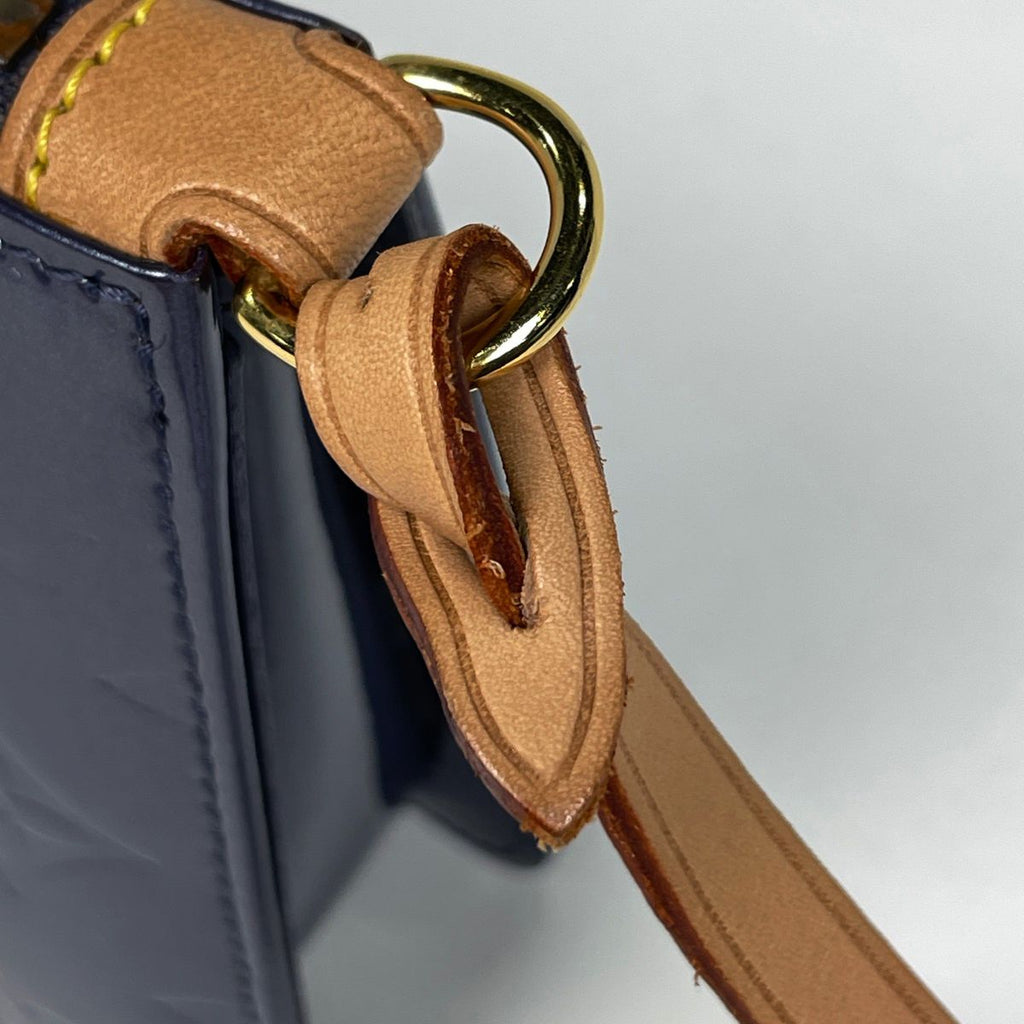 Louis Vuitton Lexington Monogram Vernis Andigo Handbag — view 4
