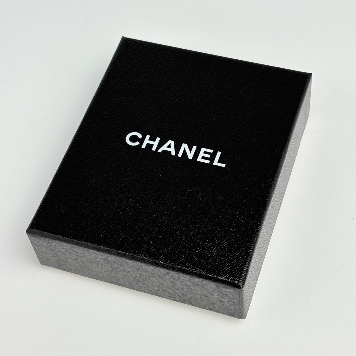 Chanel CC Logo Faux Pearl Earrings Swing Gold Plated — view 8
