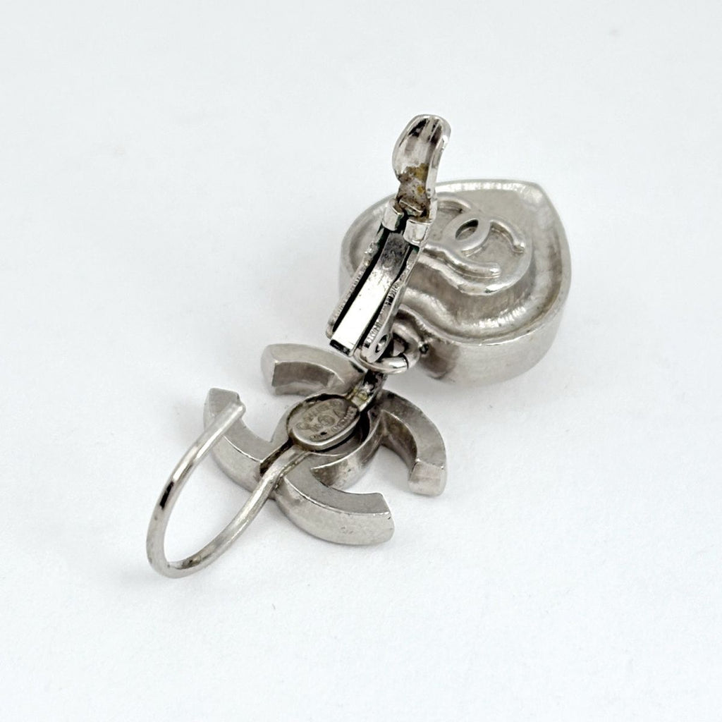 Chanel CC Logo Earrings Heart Swing Silver Plated — view 3