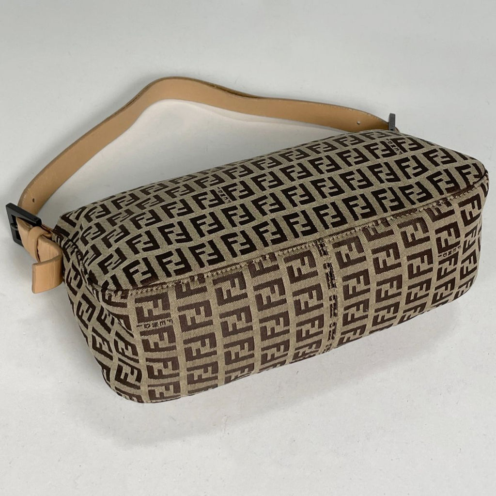 Fendi Zucchino Pattern Shoulder Bag Mamma Baguette Canvas Beige — view 2