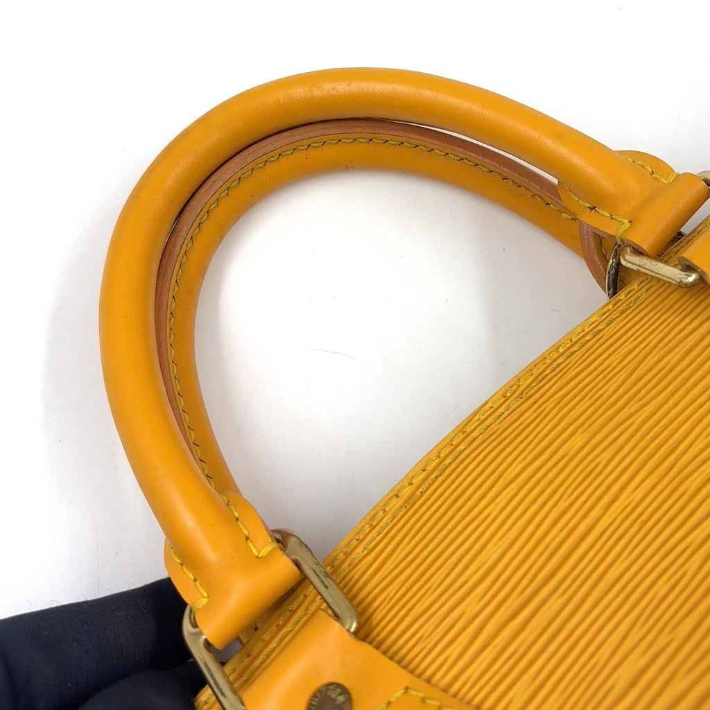 Louis Vuitton Alma Epi Tassili Yellow Leather Handbag Gold — view 7