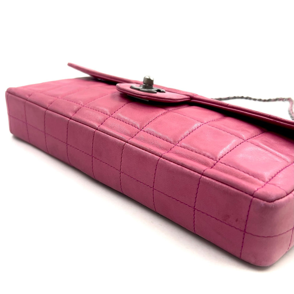 Chanel Choco Bar Lambskin Pink Chain Shoulder Bag Gold — view 9