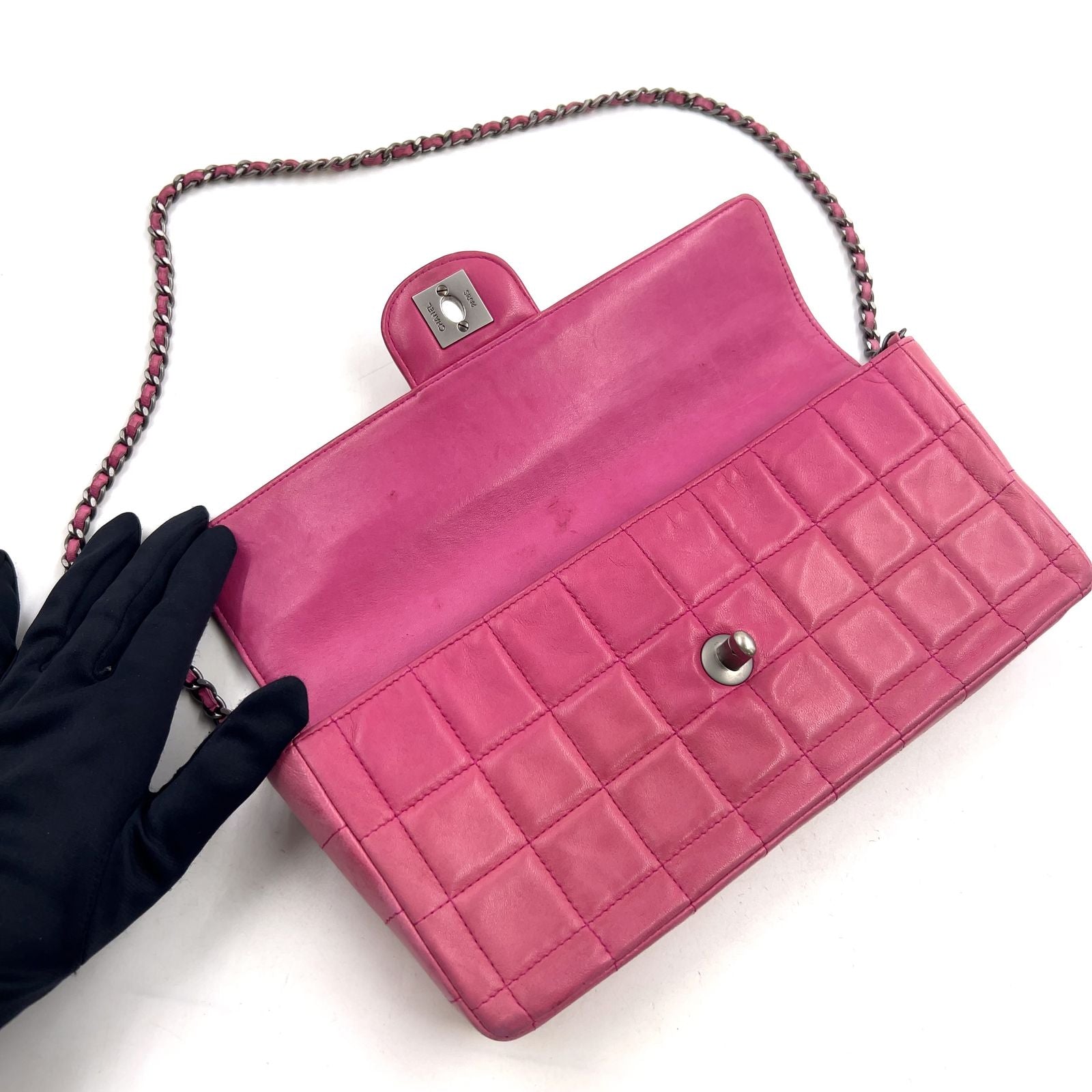 Chanel Choco Bar Lambskin Pink Chain Shoulder Bag Gold — view 7