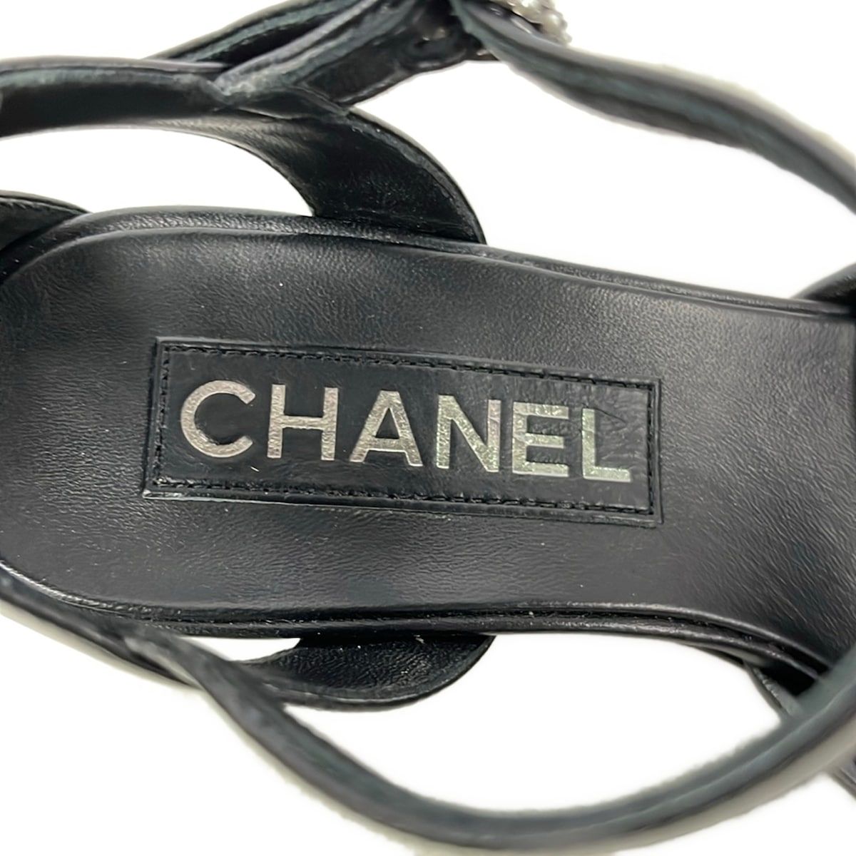 Chanel Sandals 35.5 C Black CC Logo Faux Pearl Leather — view 5