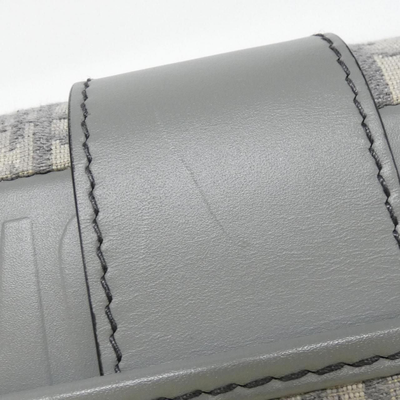 Dior Oblique 30 Montaigne Shoulder — view 5