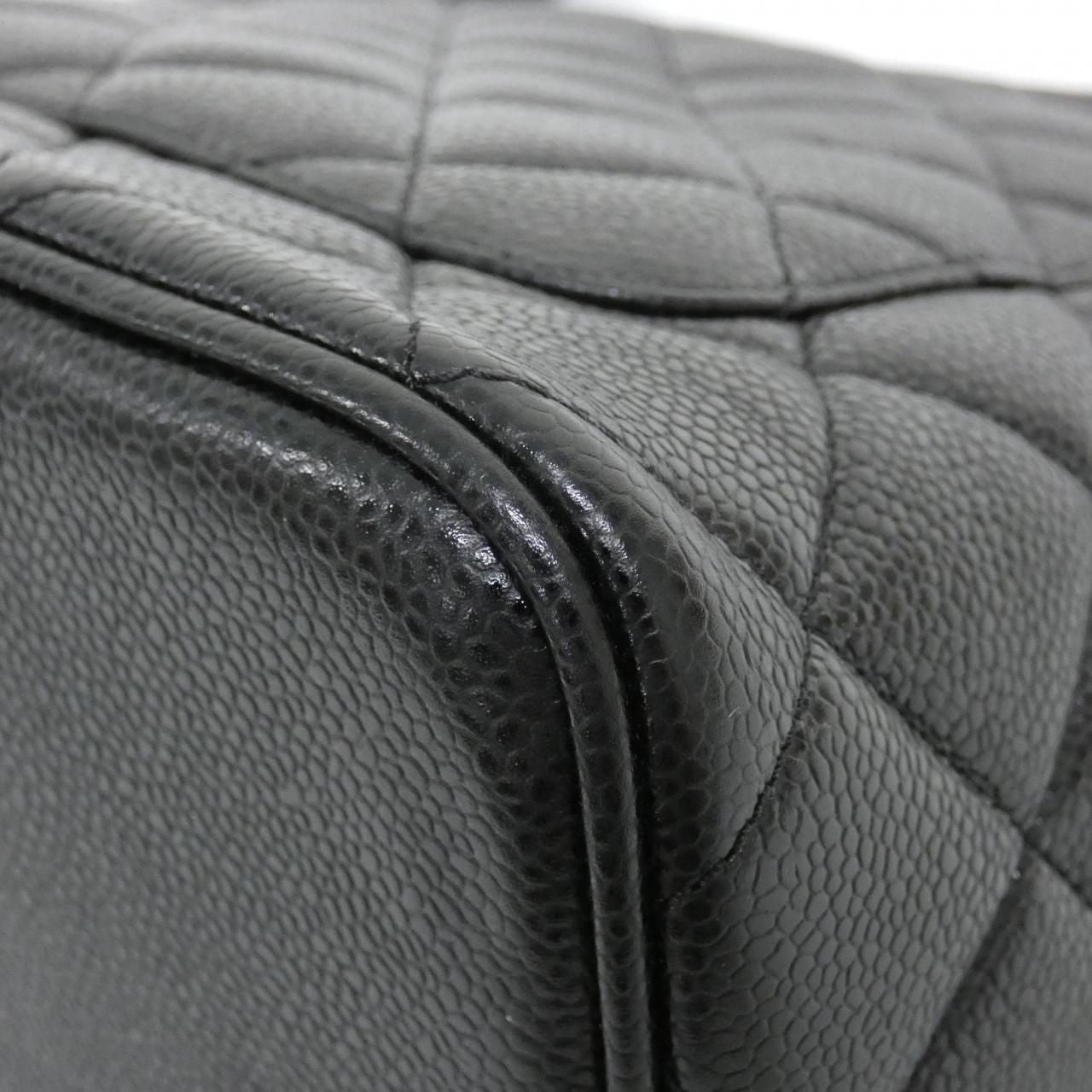 Chanel Vintage Bag Handbag Black — view 3