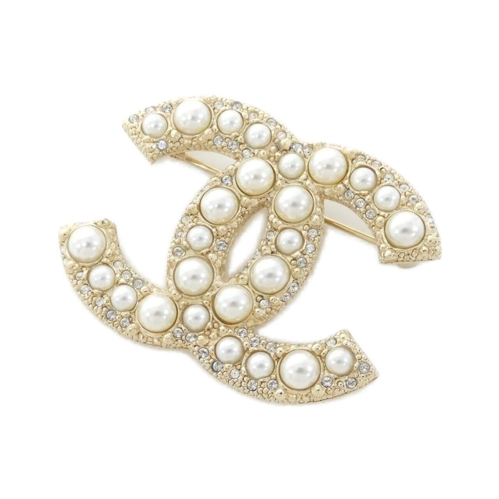 Chanel Brooch Gold