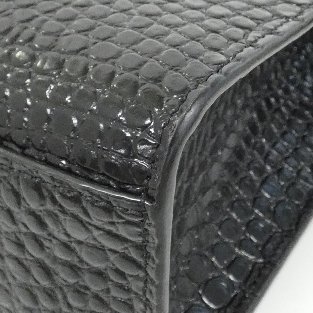 Saint Laurent Manhattan Shoulder — view 3