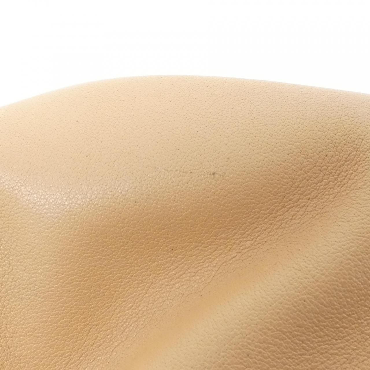 Bottega Veneta Bag Handbag Gold — view 3