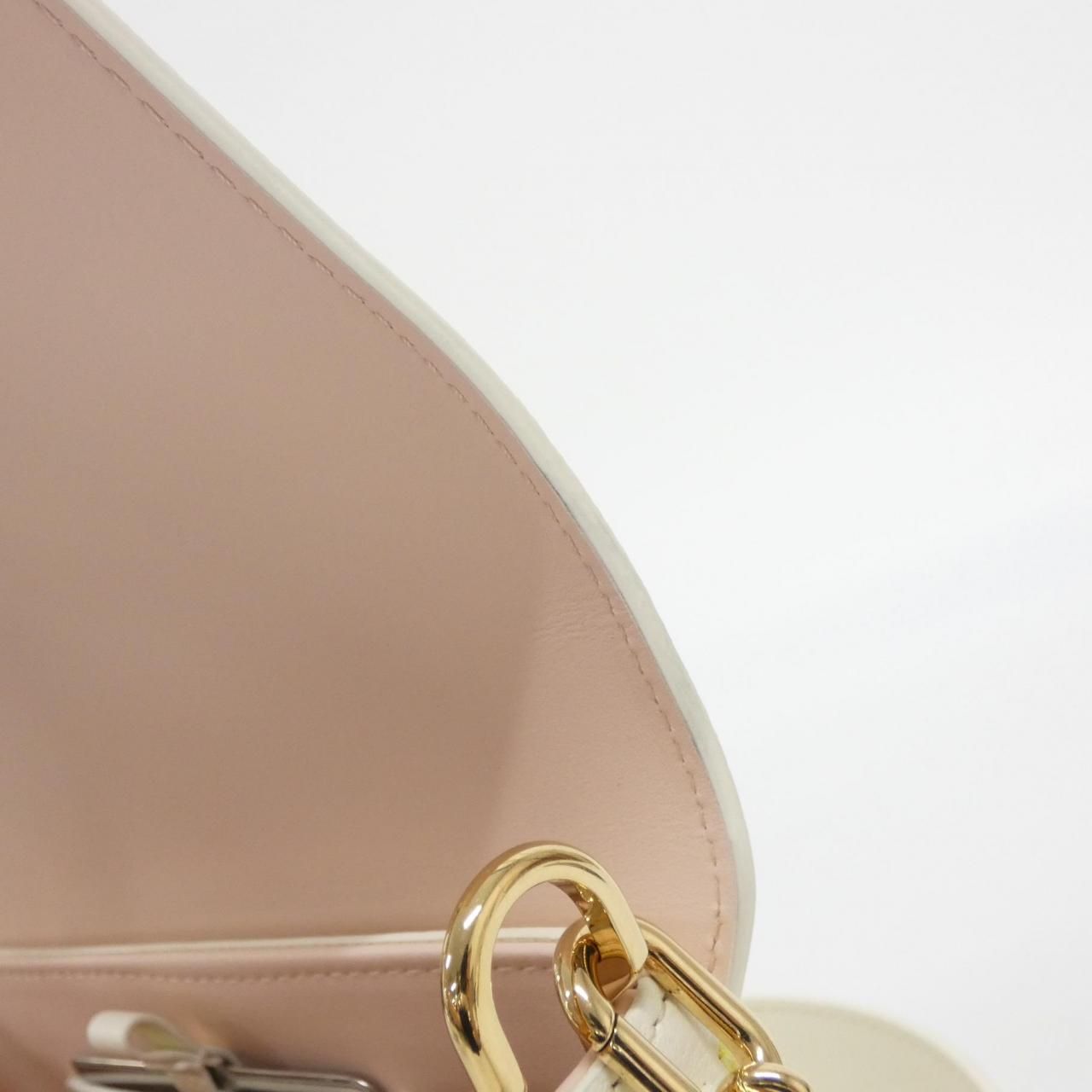 Louis Vuitton Twist West Shoulder — view 6