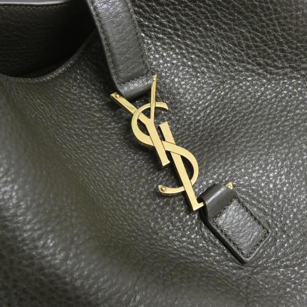 Saint Laurent le 5 a 7 Bea Aaduu — view 6