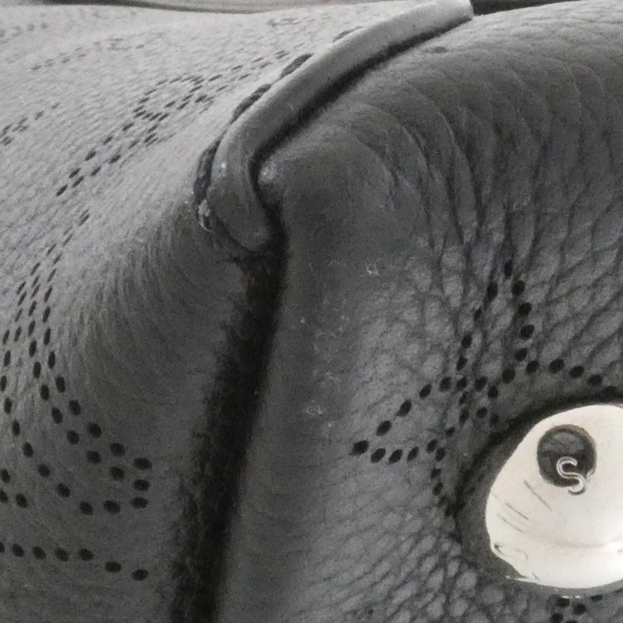 Louis Vuitton Mahina Hina PM — view 2