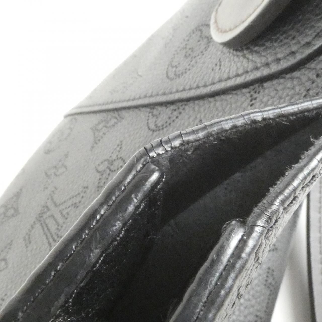 Louis Vuitton Mahina Hina PM — view 4