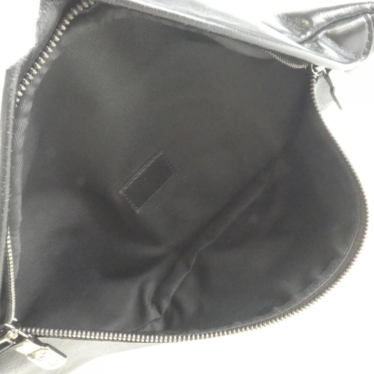 Louis Vuitton Monogram Eclipse Discovery Bum — view 9