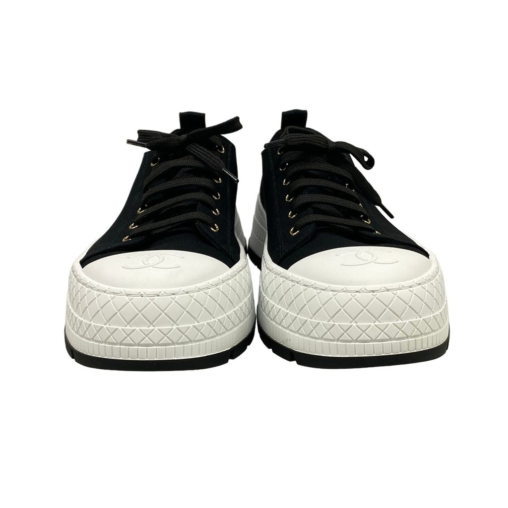 Chanel Sneakers 37 C Black White CC Logo Thick Sole — view 5