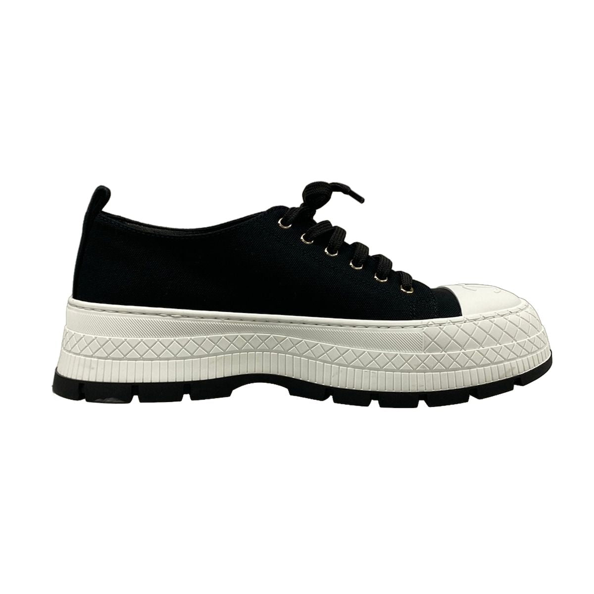 Chanel Sneakers 37 C Black White CC Logo Thick Sole — view 2