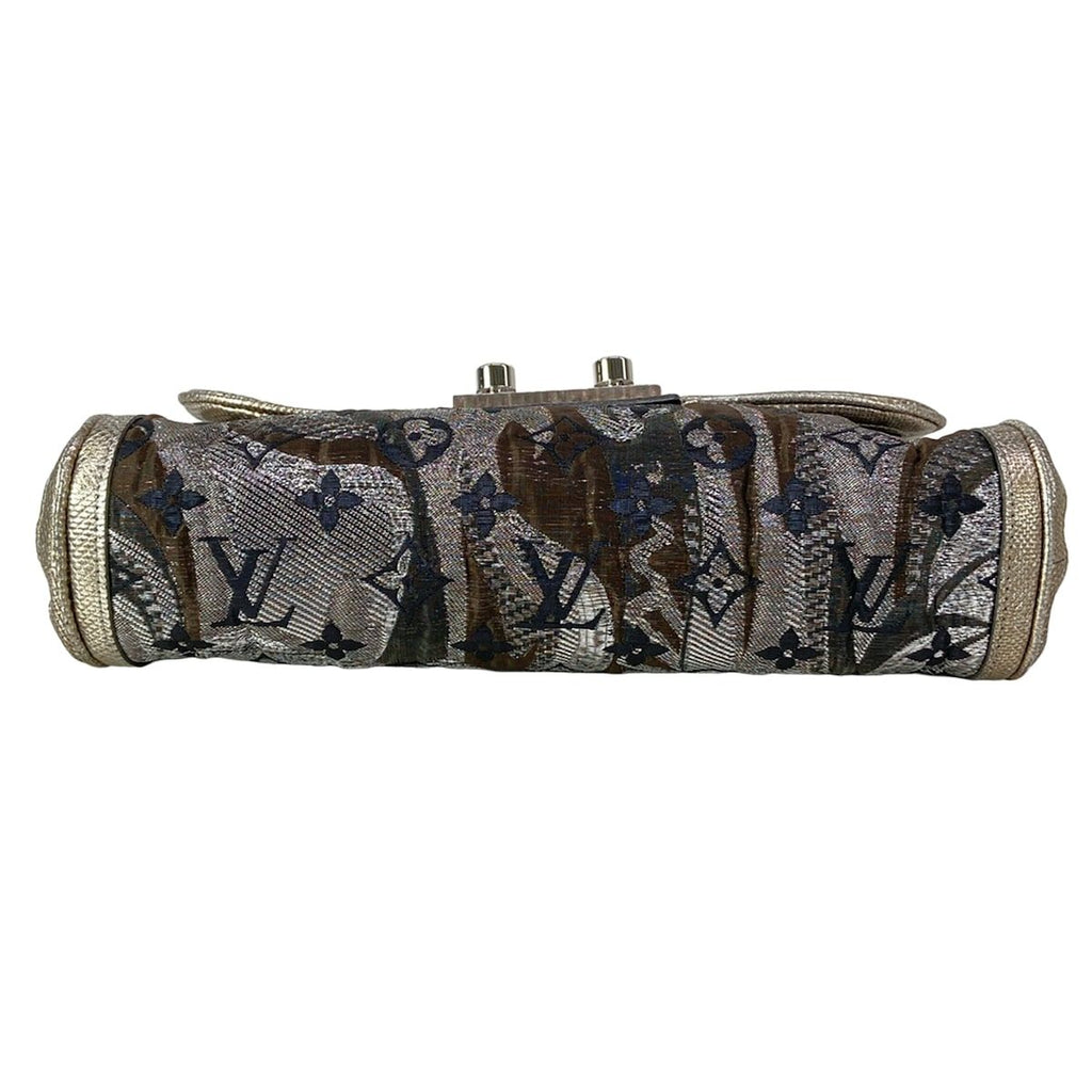 Louis Vuitton Clutch Collection Line Tari Silver — view 5