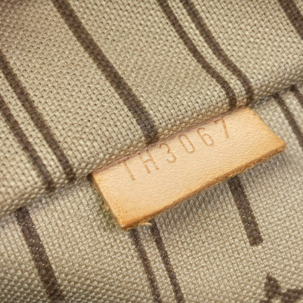 Louis Vuitton Tote Monogram Neverfull GM — view 9