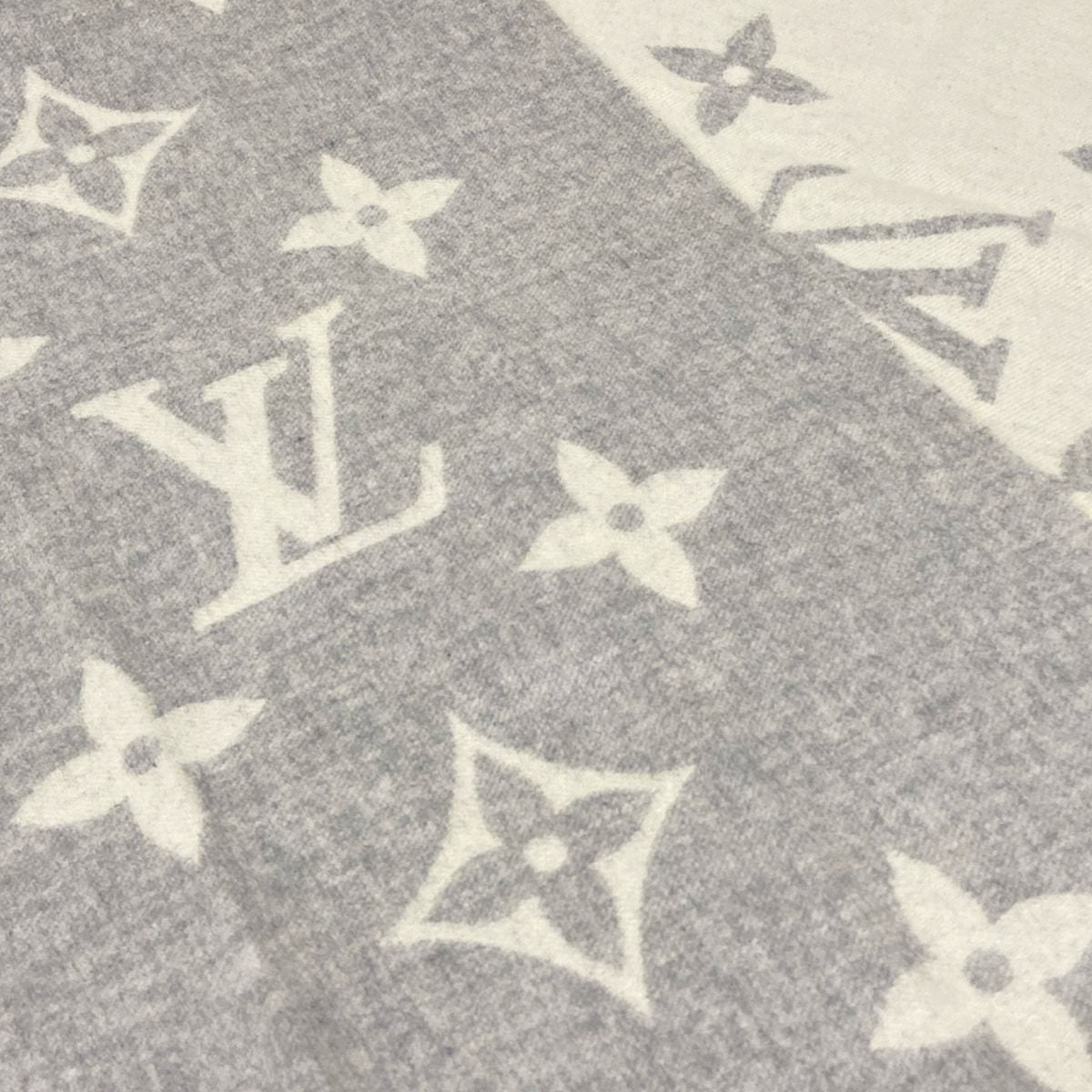 Louis Vuitton Scarf Echarpe Reykjavik Gray Cashmere — view 3
