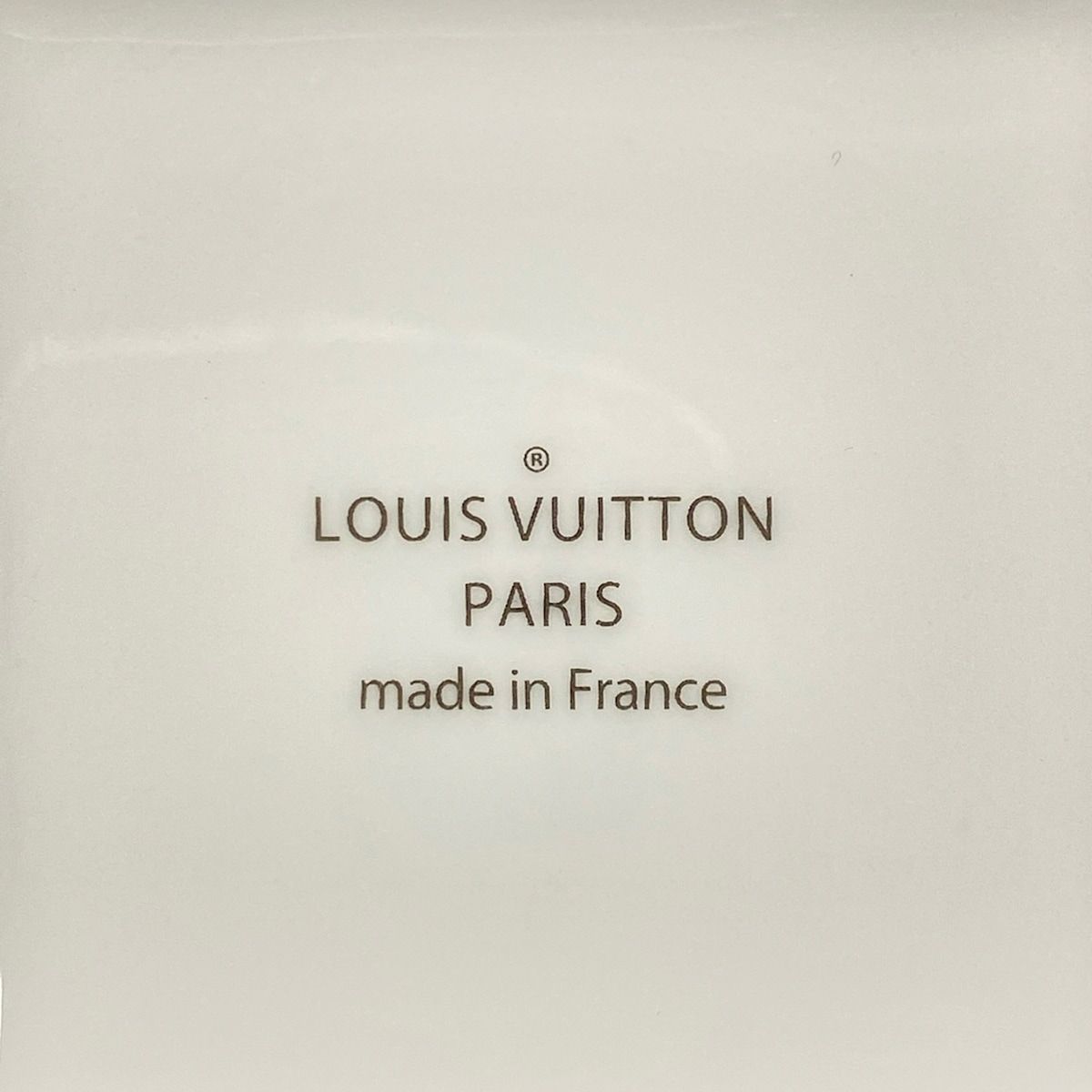 Louis Vuitton Plate White Light Pink Gold Shoulder — view 3