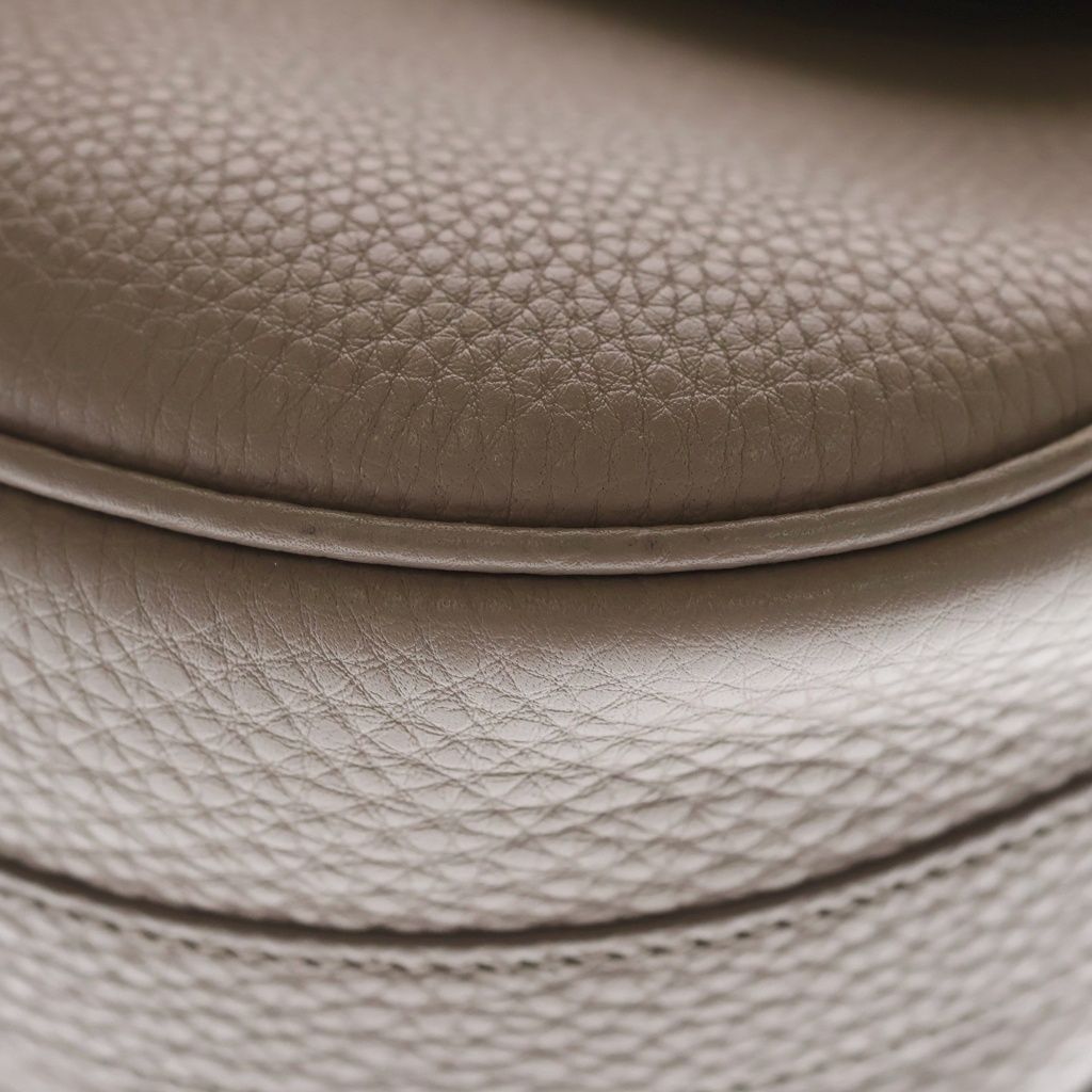 Dior Bobi Large Shoulder Bag Beige Leather Gold — view 5