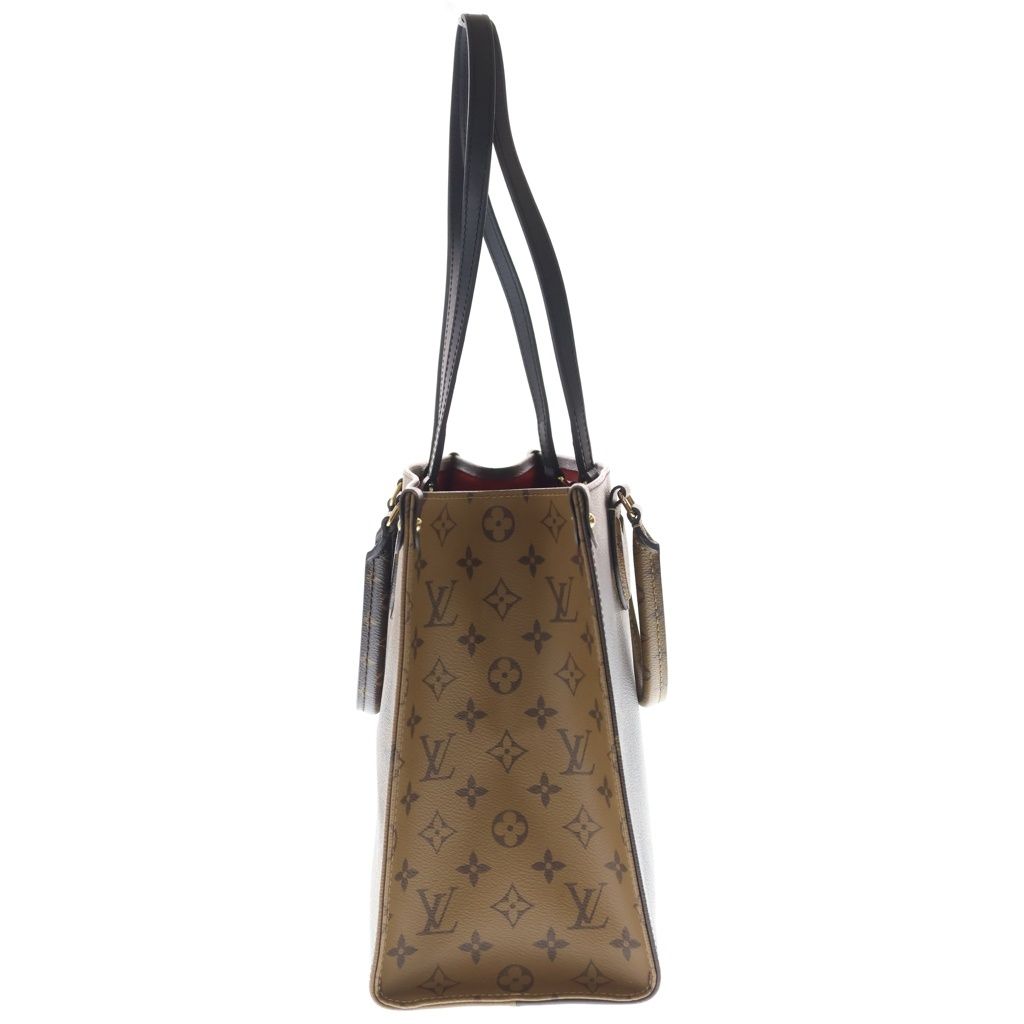 Louis Vuitton Monogram Giant Reverse On The Go MM 2-Way Tote — view 3