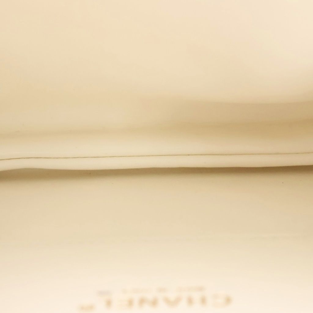 Chanel Quilted Full Flap 2-Way Chain Shoulder Bag White Caviar Leather Gold — view 8