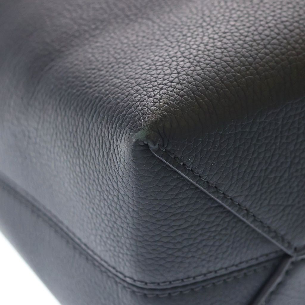 Louis Vuitton LV Aerogram Pilot Tote Noir Leather — view 5