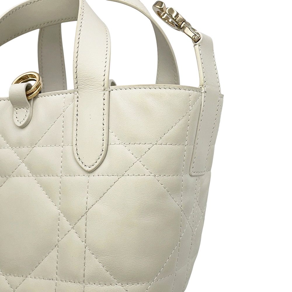 Dior Handbag Macro Cannage Toujour Vertical Tote Nano White — view 9