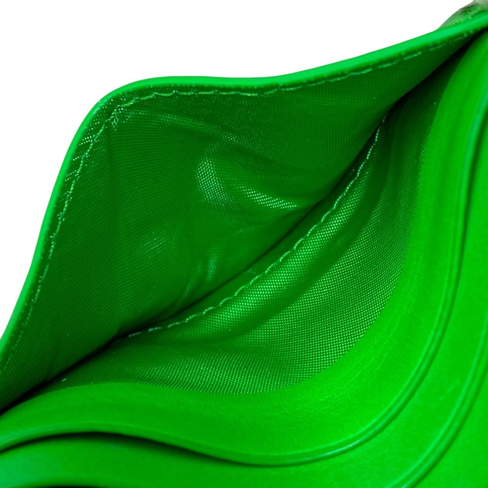 Bottega Veneta Card Case Leather Green Practical Functional Smart Minimal — view 8